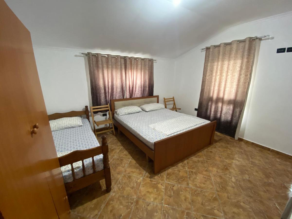 Villa Osmani Durrës 外观 照片