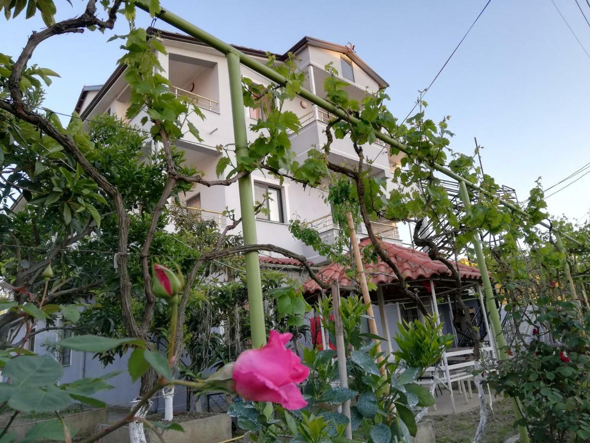 Villa Osmani Durrës 外观 照片